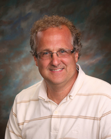 Headshot of family medicine DO, Doctor Henry Debiec